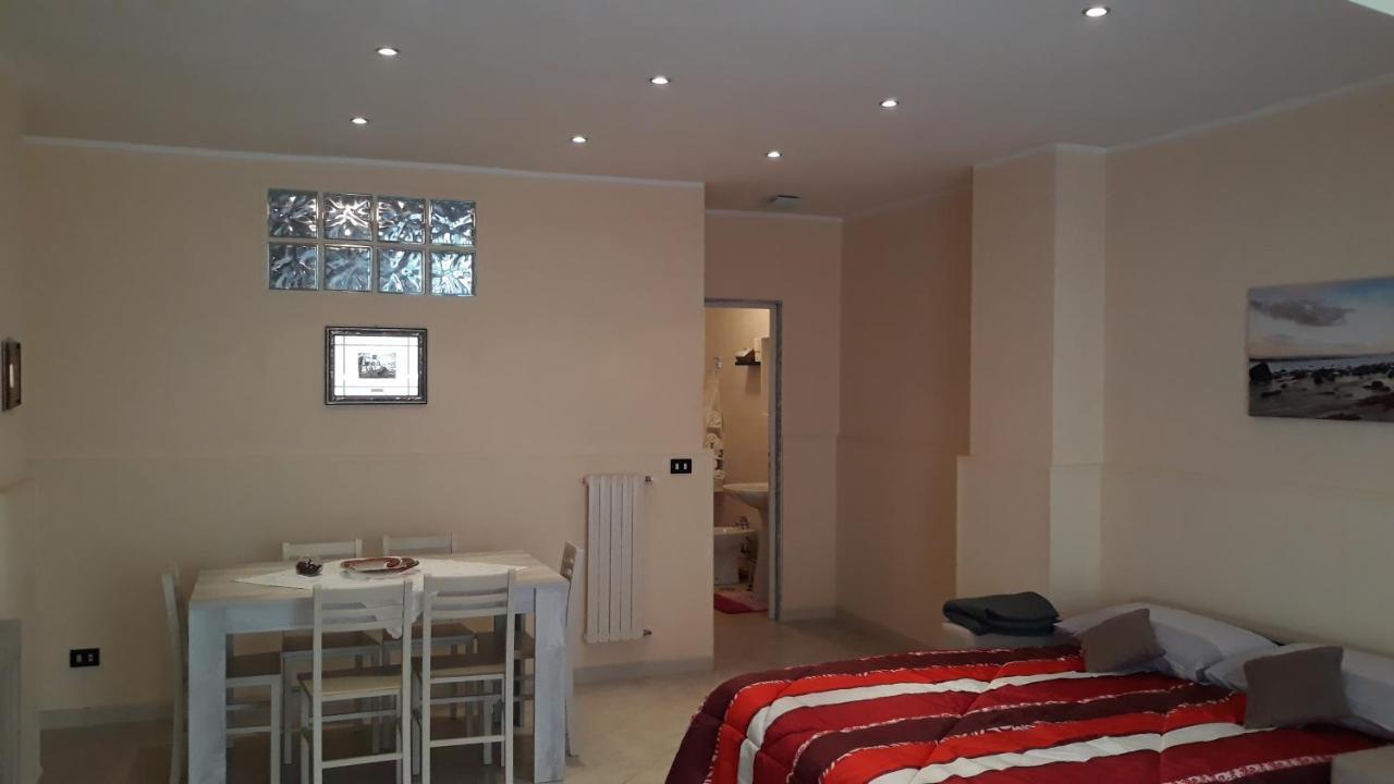 Profumo Di Mare Apartment โจวีนัซโซ ภายนอก รูปภาพ